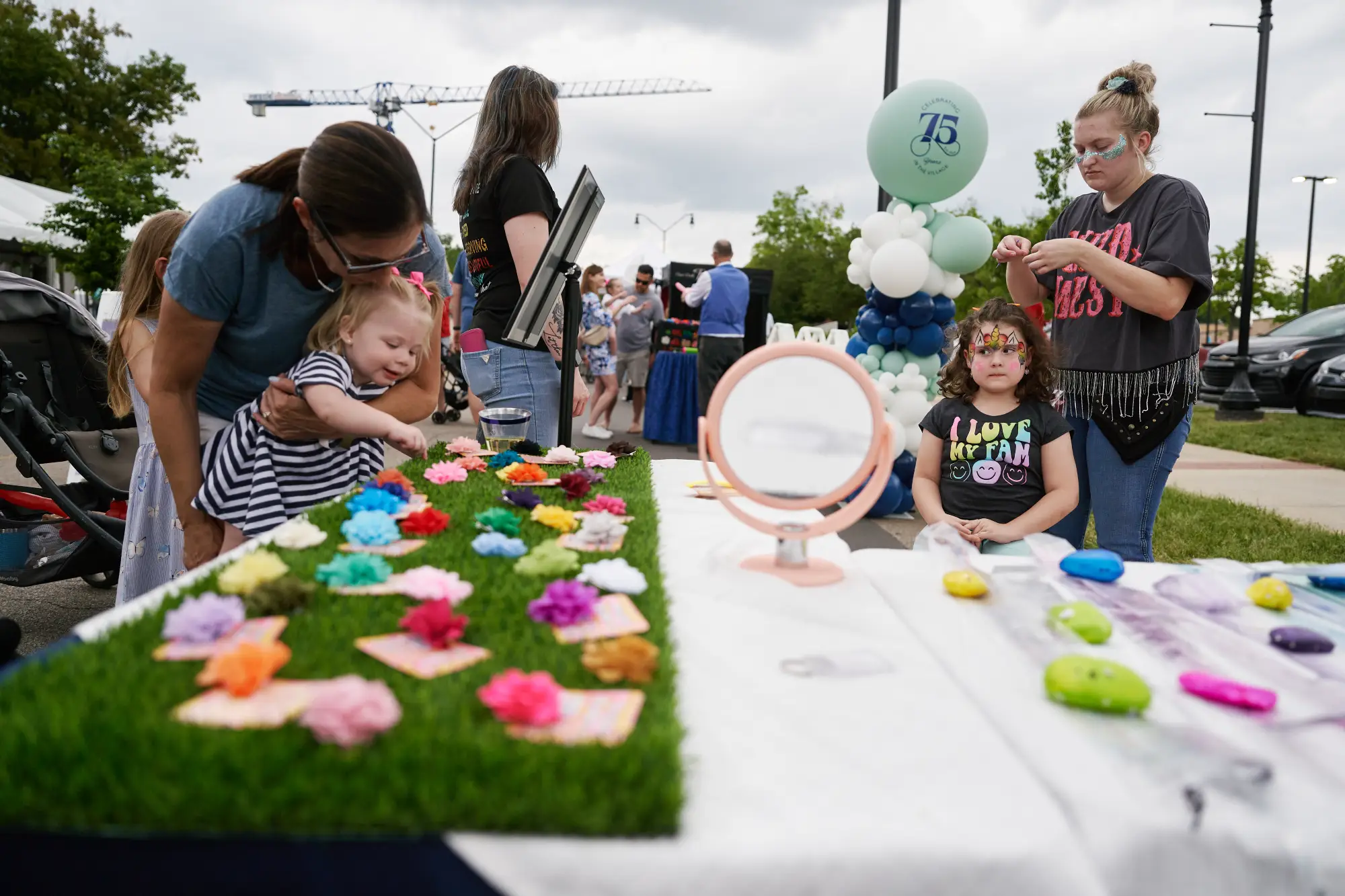 children getting face painting